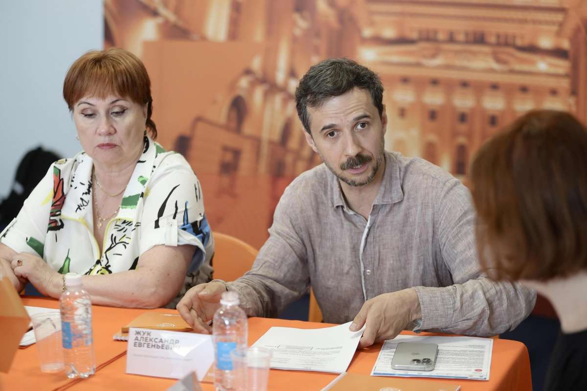 Доцент ВШДиА Александр Евгеньевич Жук предложил решение транспортной проблемы Софийской улицы