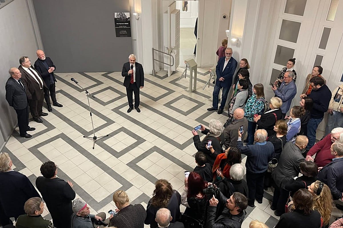 Изображение: В галерее ВХУТЕМАС МАРХИ прошло торжественное открытие выставки к 90-летию архитектора Ильи Георгиевича Лежавы