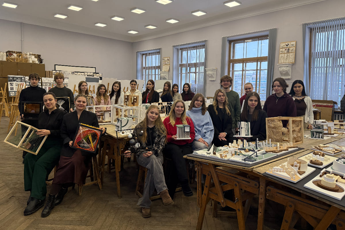 Изображение: Творческий обход: «Композиционное моделирование»