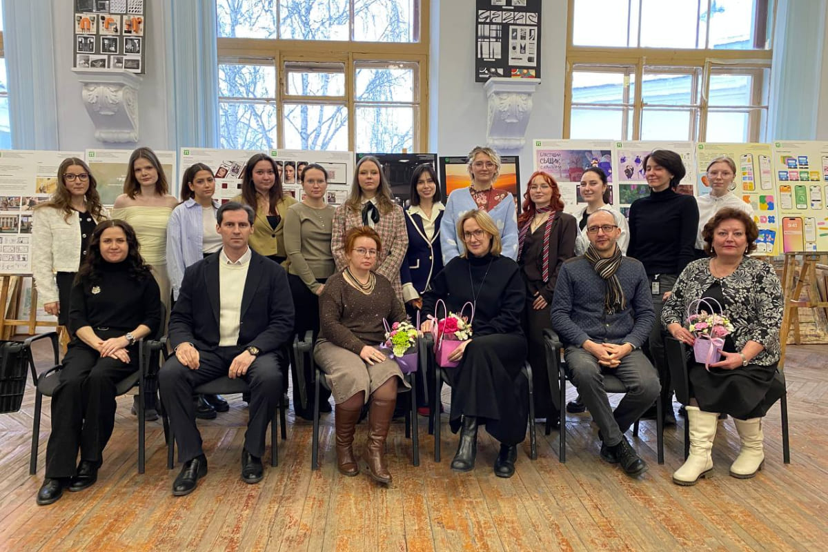 Изображение: Защита ВКР студентов очно-заочной формы обучения, профиль «Информационный дизайн»